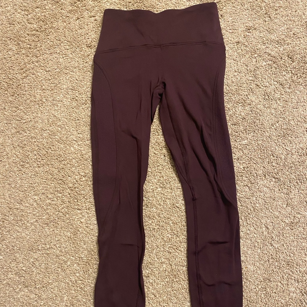 Maroon Lululemon leggings Size 4!! 💗💗